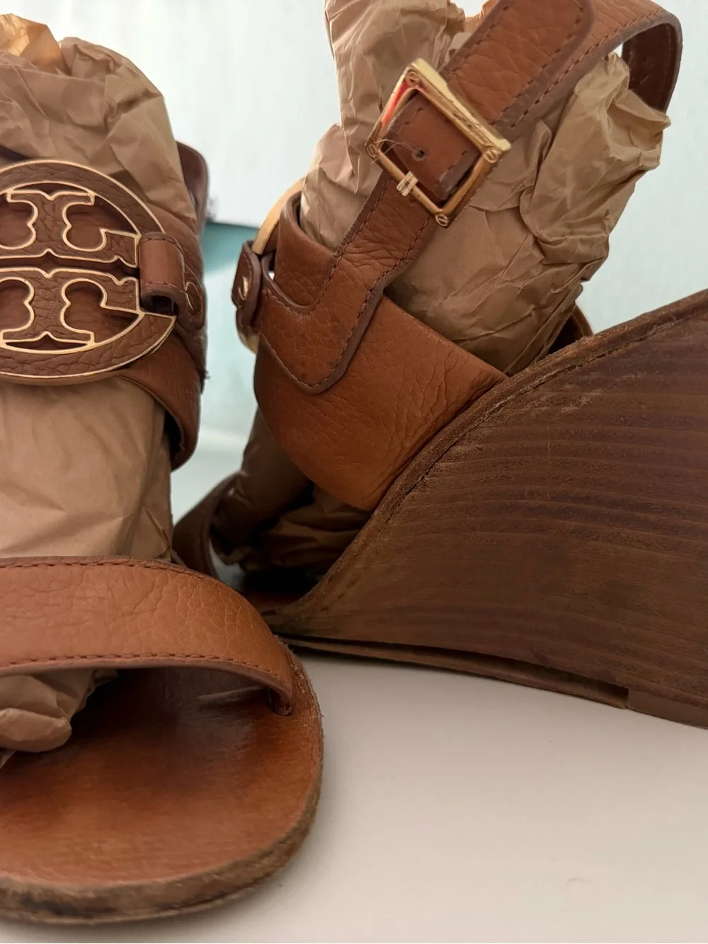 Tory Burch Brown Leather Heeled Sandals with Gold Logo Medallion